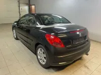 Gebraucht Peugeot 207 Sport 120 PS (88 kW) 2008 Farbe schwarz obsidien Cabrio