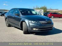 Używany Skoda Octavia Style 150 KM (110 kW) 2016 Szary Kombi