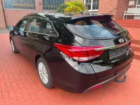 Gebraucht Hyundai i40 Classic 135 PS (99 kW) 2016 Schwarz Kombi