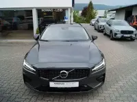 Gebraucht Volvo V60 Plus 197 PS (144 kW) 2025 Forest lake Kombi