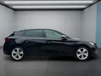 Używany Seat Leon FR 150 KM (110 kW) 2024 Czarny Hatchback