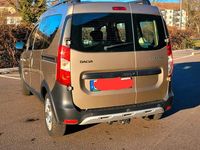 Gebraucht Dacia Dokker 95 PS (69 kW) 2019 Andere farben Van / Kleinbus