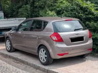 Gebraucht Kia Ceed 90 PS (66 kW) 2009 Gold Kleinwagen