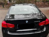 Gebraucht BMW 320 163 PS (119 kW) 2018 Schwarz Limousine