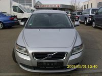 Gebraucht Volvo S40 Kinetic 136 PS (100 kW) 2010 Silber Limousine