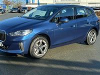 Gebraucht BMW 220 156 PS (114 kW) 2025 Phytonicblau metallic Kombi