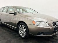 Gebraucht Volvo V70 Momentum 163 PS (119 kW) 2011 Grau Kombi