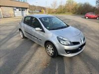 Gebraucht Renault Clio II Dynamique 88 PS (64 kW) 2006 Silber Limousine