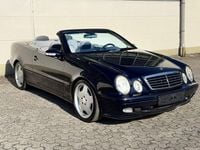 Gebraucht Mercedes CLK230 Avantgarde 197 PS (144 kW) 2001 Blau Cabrio