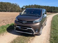 Gebraucht Toyota Proace Team 177 PS (130 kW) 2018 Braun Van / Kleinbus