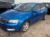 Gebraucht Skoda Rapid Joy 90 PS (66 kW) 2017 Raceblau metallic Kleinwagen