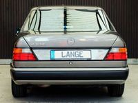 gebraucht Mercedes 230 Neuwertiger Mercedes W124 aus Spanien , 1a Zustand