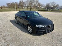 Gebraucht Audi A3 Ambiente 150 PS (110 kW) 2018 Schwarz Limousine