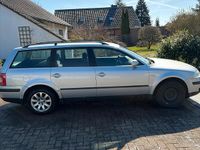 Gebraucht VW Passat 131 PS (96 kW) 2001 Silber Kombi