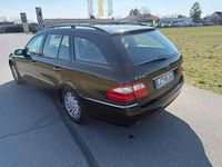 Gebraucht Mercedes E240 Elegance 177 PS (130 kW) 2004 Schwarz Kombi