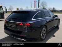 Gebraucht Mercedes E300 Avantgarde 313 PS (230 kW) 2024 Lack nautikblau (metallic) Kombi