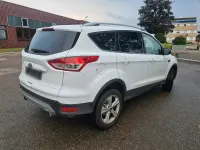 Gebraucht Ford Kuga Titanium 140 PS (102 kW) 2013 Weiß SUV