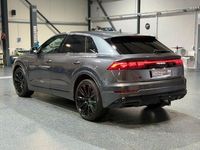 Gebraucht Audi Q8 S-Line 489 PS (359 kW) 2024 Grau SUV