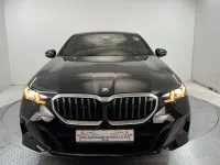 Gebraucht BMW 530e M Sport 299 PS (219 kW) 2026 Schwarz Limousine