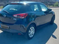 Gebraucht Mazda 2 Center-Line 75 PS (55 kW) 2015 Schwarz Limousine