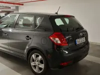 Gebraucht Kia Ceed 90 PS (66 kW) 2012 Schwarz Kleinwagen