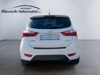 Gebraucht Hyundai ix20 Space Plus 125 PS (91 kW) 2018 Weiss Kleinwagen