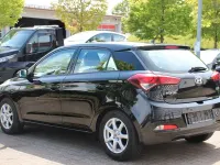 Gebraucht Hyundai i20 75 PS (55 kW) 2017 Schwarz Limousine