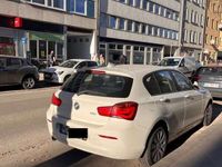 gebraucht BMW 116 116 i 5-türer Navi Tempomat Start-Stopp