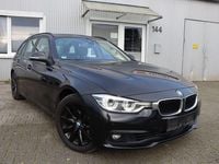 Gebraucht BMW 330 Advantage 258 PS (189 kW) 2019 Saphirschwarz Kombi