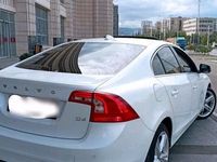 gebraucht Volvo S60 D MOMENTUM