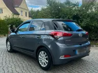 Gebraucht Hyundai i20 101 PS (74 kW) 2015 Limousine