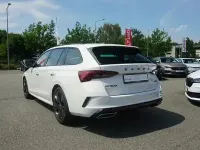 Gebraucht Skoda Octavia RS 245 PS (180 kW) 2024 Weiß Limousine