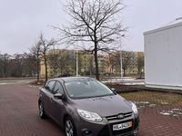 Gebraucht Ford Focus Trend 101 PS (74 kW) 2014 Braun Limousine
