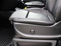 Gebraucht Mercedes V300 237 PS (174 kW) 2022 Weiß Van / Kleinbus