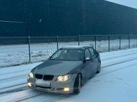 Gebraucht BMW 318 148 PS (108 kW) 2008 Silber Limousine