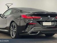 Gebraucht BMW M850 Efficient Dynamics 530 PS (389 kW) 2022 Saphirschwarz metallic Coupé