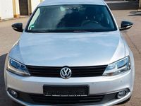 Gebraucht VW Jetta Trendline 105 PS (77 kW) 2013 Silber Limousine