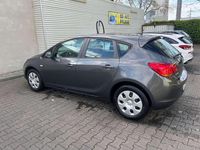 Gebraucht Opel Astra Selection 87 PS (63 kW) 2011 Grau Kleinwagen