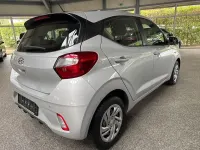 Gebraucht Hyundai i10 Select 67 PS (49 kW) 2021 Grau Kleinwagen