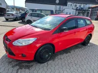 Gebraucht Ford Focus Champions Edition 125 PS (91 kW) 2013 Rot Limousine