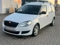 Gebraucht Skoda Roomster 75 PS (55 kW) 2010 Weiß Van / Kleinbus