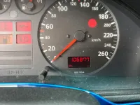 Używany Audi A4 1995 Czerwony Sedan/Limuzyna