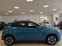 Gebraucht Hyundai Kona 100 kW (136 PS) 2022 Blau SUV