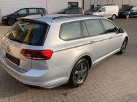 Gebraucht VW Passat Conceptline 150 PS (110 kW) 2022 Silber Kombi