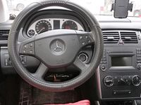 Gebraucht Mercedes 180 109 PS (80 kW) 2011 Grün Limousine