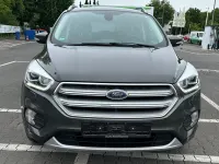 Gebraucht Ford Kuga Titanium 150 PS (110 kW) 2018 Grau SUV