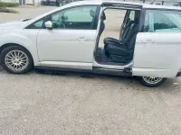 Gebraucht Ford Grand C-Max 116 PS (85 kW) 2011 Silber Van / Kleinbus