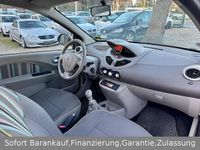Second-hand Renault Twingo Dynamique 75 CP (55 kW) 2013 Alb Hatchback