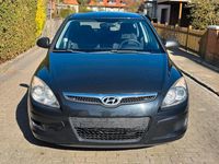 Gebraucht Hyundai i30 80 PS (58 kW) 2010 Schwarz Limousine