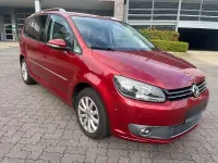 Gebraucht VW Touran Highline 140 PS (102 kW) 2011 Rot Van / Kleinbus